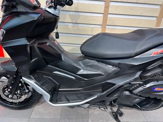 Aprilia SR GT 125 2023-thumb-16