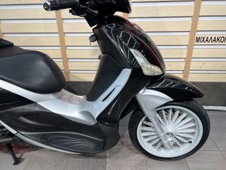 Piaggio Beverly 300 2010-thumb-6