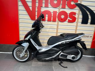 Piaggio Beverly 300 2010-thumb-9