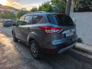 Ford Kuga 2013 Titanium-thumb-3