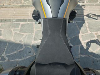 Moto Guzzi Stelvio 2024 1ό Χέρι , κατάσταση βιτρίνας !!! Giallo Savana  2024 !!!-thumb-22