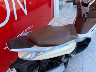 Piaggio Beverly 300i 2015-thumb-7