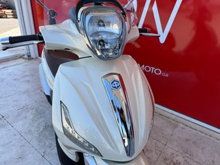 Piaggio Beverly 300i 2015-thumb-13