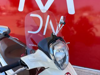 Piaggio Beverly 300i 2015-thumb-14