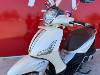 Piaggio Beverly 300i 2015-thumb-22