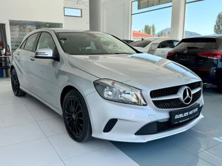 Mercedes-Benz A 180 2017 E-Book Service  96.000KM !-thumb-10