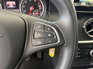 Mercedes-Benz A 180 2017 E-Book Service  96.000KM !-thumb-46