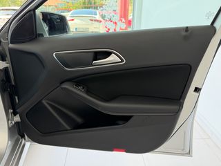 Mercedes-Benz A 180 2017 E-Book Service  96.000KM !-thumb-49