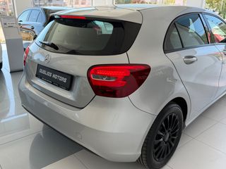 Mercedes-Benz A 180 2017 E-Book Service  96.000KM !-thumb-18