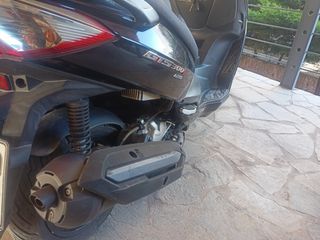 Sym GTS 300i EVO 2013-thumb-2