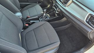Kia Rio 2018-thumb-16