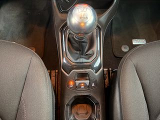 Jeep Renegade 2016 1.6 MultiJet BROOKLYN SPECIAL EDITION-thumb-25