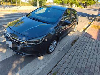 Opel Astra 2016-thumb-3