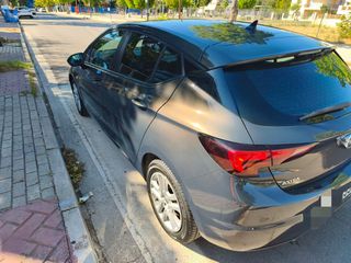 Opel Astra 2016-thumb-10