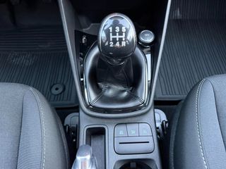 Ford Fiesta 2018-thumb-25