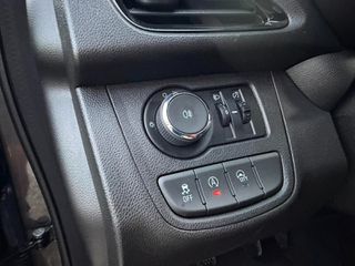 Opel Karl 2016-thumb-13