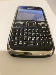 Nokia E72-thumb-4