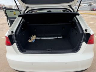 Audi A3 2015-thumb-16