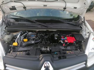 Renault Kangoo 2017 1.2 automatic-thumb-17