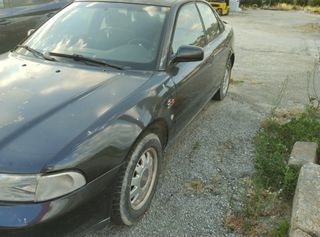 Audi A4 1996-thumb-1