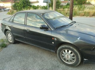 Audi A4 1996-thumb-3