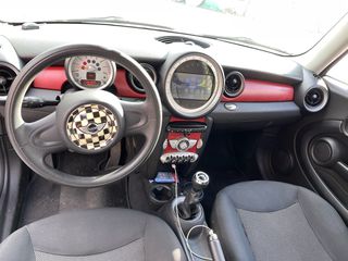 Mini ONE 2010-thumb-8