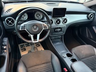Mercedes-Benz GLA 200 2015 AMG LINE-thumb-9