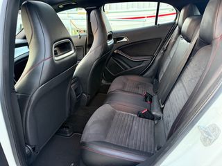 Mercedes-Benz GLA 200 2015 AMG LINE-thumb-10