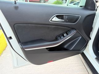 Mercedes-Benz GLA 200 2015 AMG LINE-thumb-18