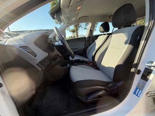Hyundai i 20 2015 1.2 Full Extra Book Service-thumb-10
