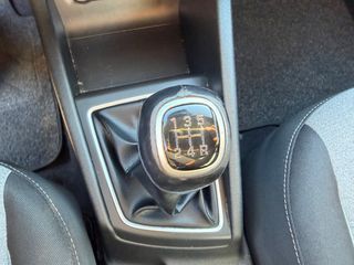 Hyundai i 20 2015 1.2 Full Extra Book Service-thumb-16