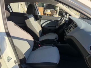 Hyundai i 20 2015 1.2 Full Extra Book Service-thumb-23