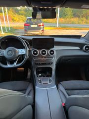 Mercedes-Benz GLC 300 2022-thumb-5