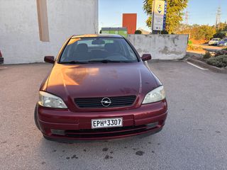 Opel Astra 2000 edition