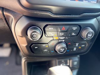 Jeep Renegade 2018 1.4 AUTOMATIC-thumb-18