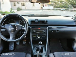 Audi A4 2004 Quattro-thumb-16