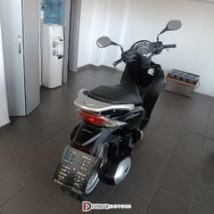 Honda SH Mode 125 2016-thumb-3