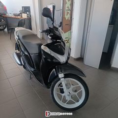 Honda SH Mode 125 2016-thumb-1