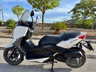 Yamaha XMAX 250 2016