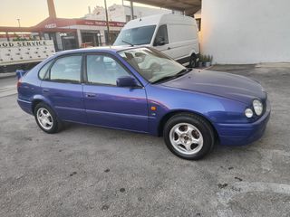 Toyota Corolla 1997-thumb-10