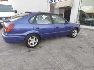 Toyota Corolla 1997-thumb-9