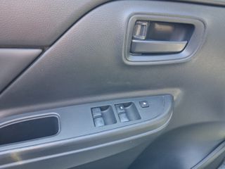 Mitsubishi L200 2022-thumb-10