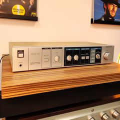 Sanyo JA-220 Vintage Stereo Integrated Amplifier (Made in Japan)
