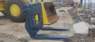 Φορτωτής Με Λάστιχα CAT 1982 988Α Block Handler-thumb-3
