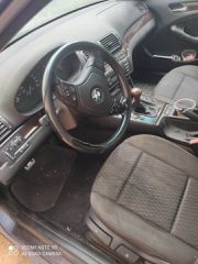 BMW 320d-thumb-7