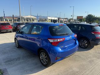 Toyota Yaris 2017 1.5cc 111HP 6 TAXYTHTEΣ LED KAMEΡΑ-thumb-3