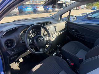 Toyota Yaris 2017 1.5cc 111HP 6 TAXYTHTEΣ LED KAMEΡΑ-thumb-6