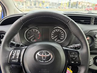 Toyota Yaris 2017 1.5cc 111HP 6 TAXYTHTEΣ LED KAMEΡΑ-thumb-24