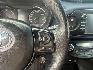 Toyota Yaris 2017 1.5 111HP LOUNGE KLIMA LED ΔΙΧΡΩΜΟ-thumb-32