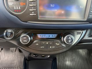 Toyota Yaris 2017 1.5 111HP LOUNGE KLIMA LED ΔΙΧΡΩΜΟ-thumb-38